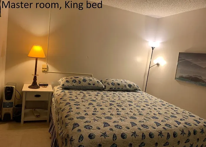 House 3Br 1-Bath, 8-Min From Indian Rocks Beach, Nice Park Thru Back Gate