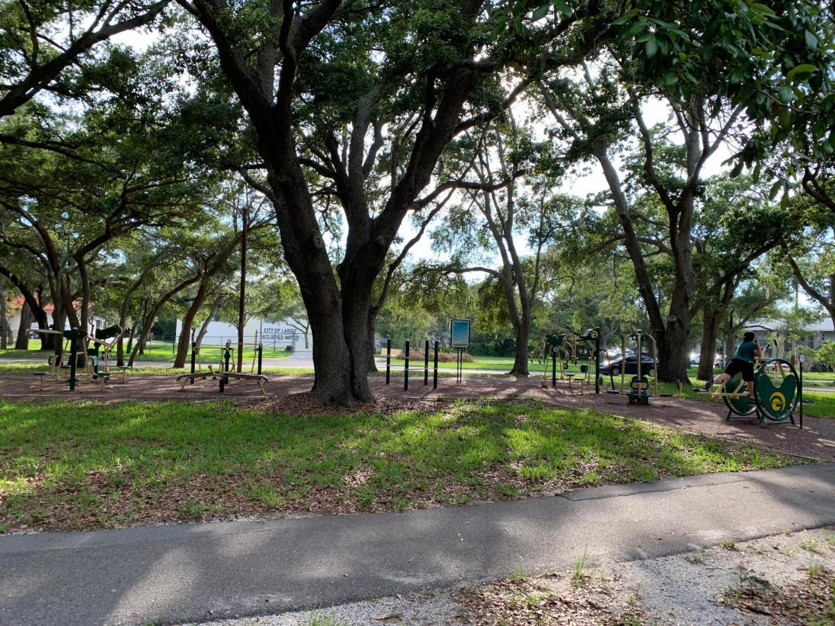 House 3br 1-bath, 8-min From Indian Rocks Beach, Park Thru Back Gate Holiday home
