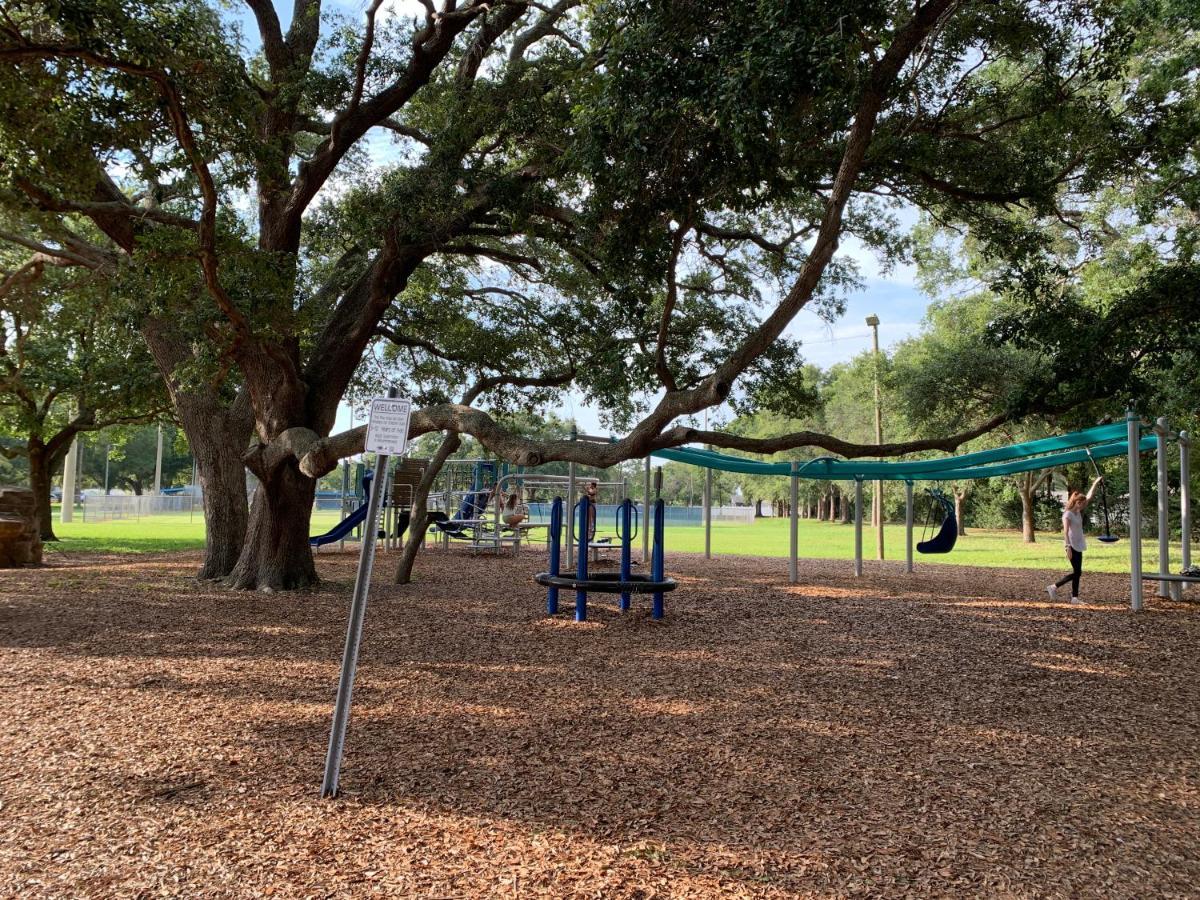 House 3br 1-bath, 8-min From Indian Rocks Beach, Park Thru Back Gate * Largo