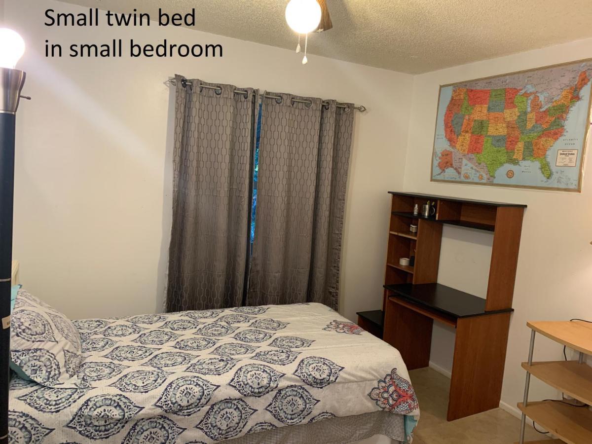 Holiday home House 3br 1-bath, 8-min From Indian Rocks Beach, Park Thru Back Gate Largo